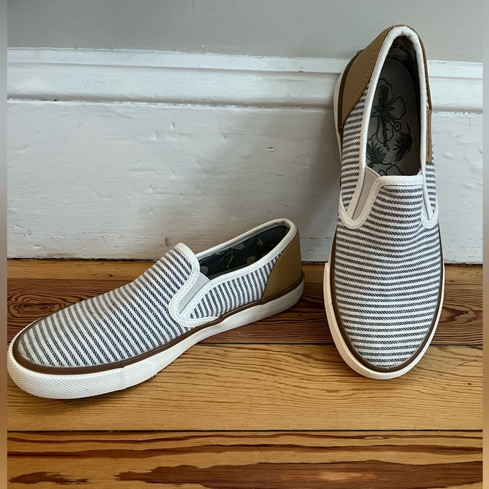 Tommy Bahama blue & white canvas boat shoes sneakers